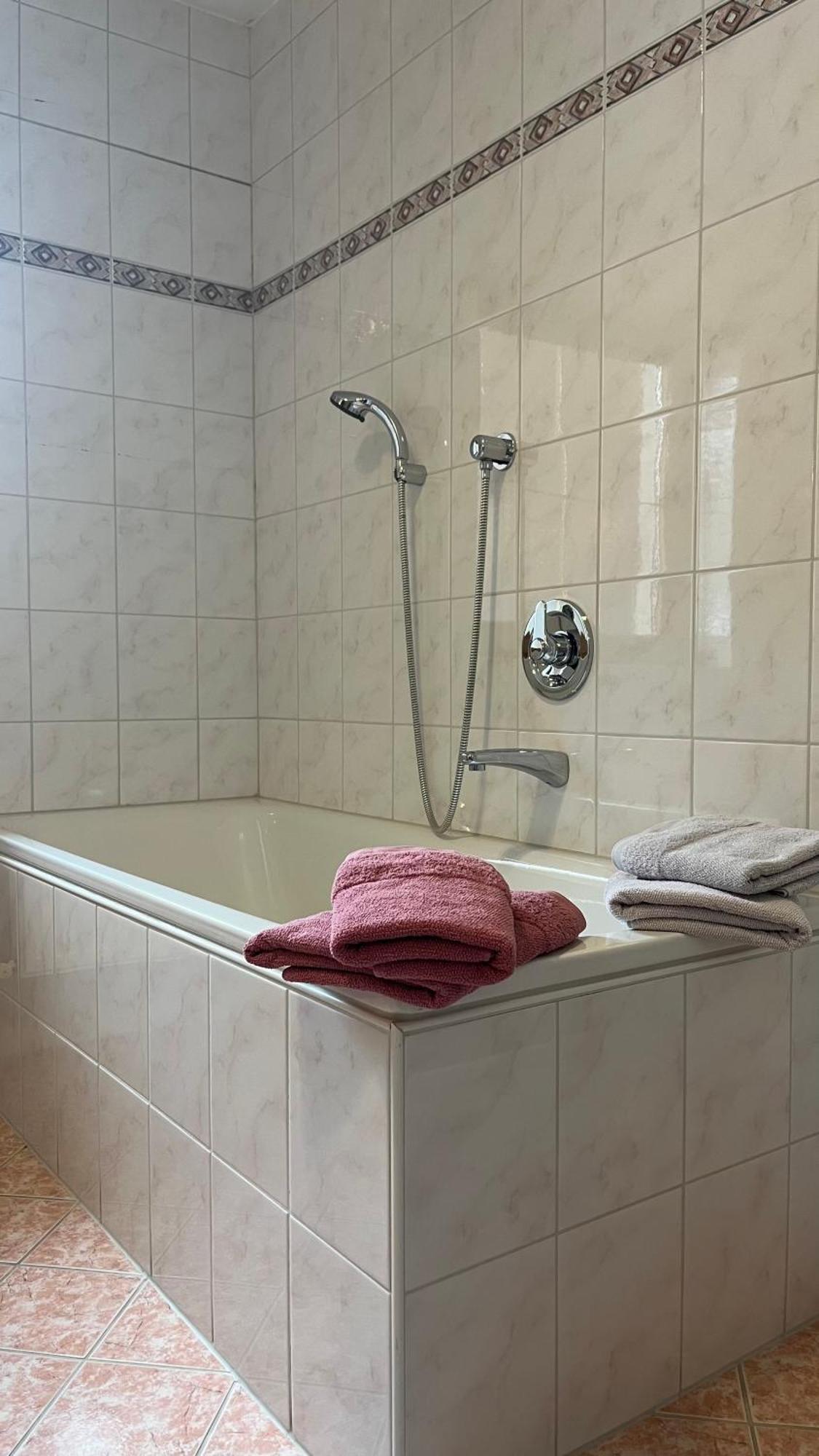 Ferienhaus Ahorn Neustift im Stubaital Ngoại thất bức ảnh